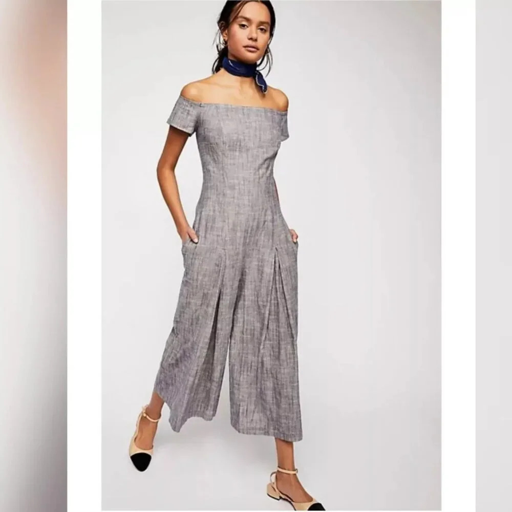 Free People Women’s Jumpsuit Rumi Blue Off The Shoulder Pleated Wide Leg Size 12